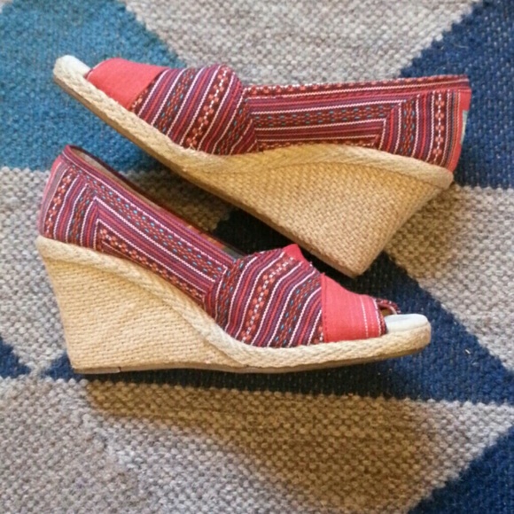 Toms Shoes - TOMS boho wedges